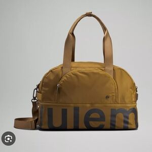 lSO Lululemon Burnt Caramel City Adventurer Or Wunderlust Duffel Bag